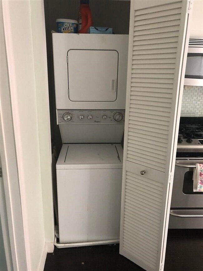 Photo - 100 Park Ave Unidad 4 Rental