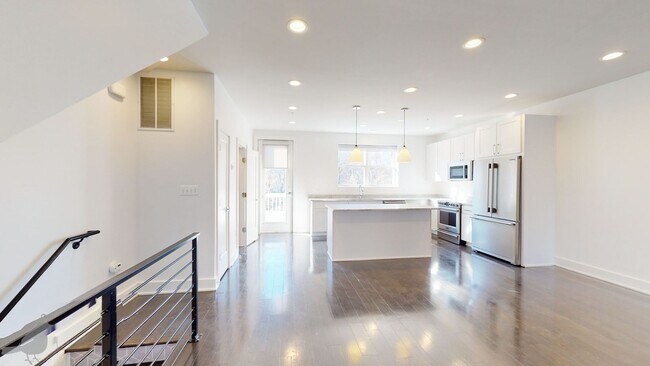 Photo - 3306 9th St NE