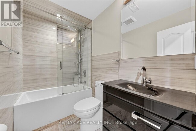 Photo - 90 Colonial Ave