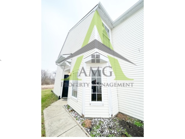 Photo - 2249 Collins Way