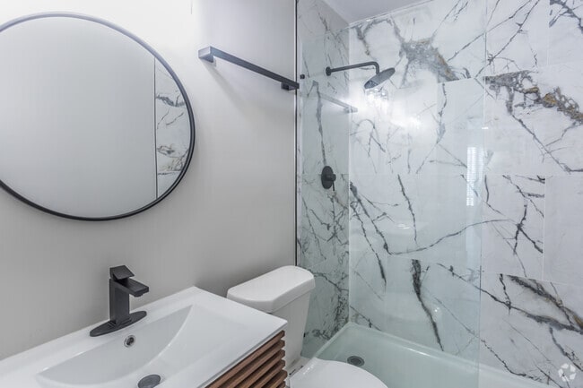 1 BR, 1 BA - 575SF