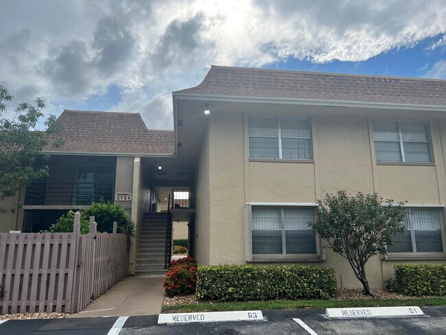 Building Photo - 1301 NW 12th Ave Rental