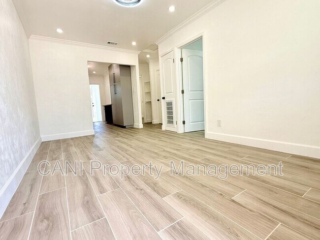 Photo - 748 Bethune St