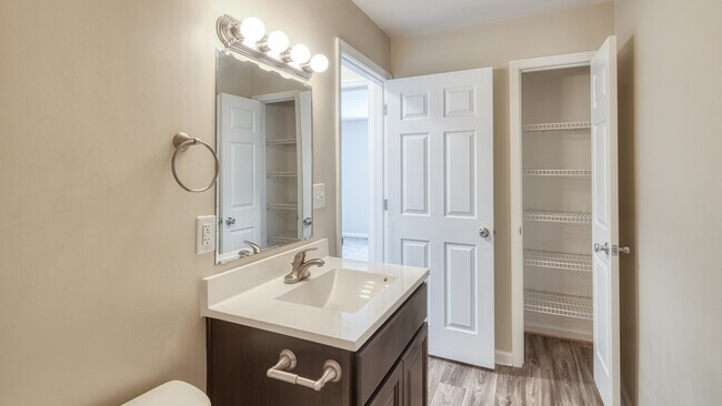 Photo - North Beach Apartments