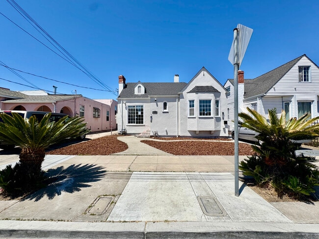 Photo - 1833 108th Ave