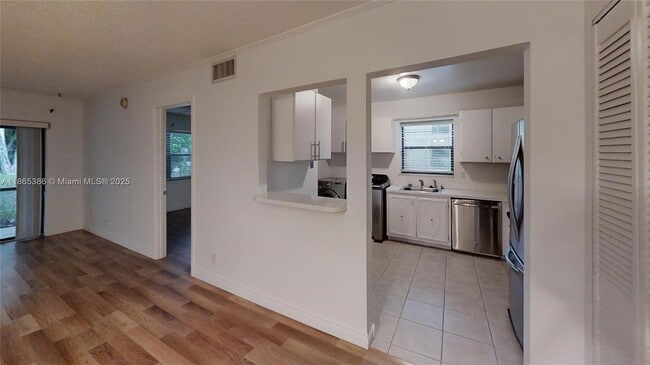 Photo - 301 N Pine Island Rd Unit 165
