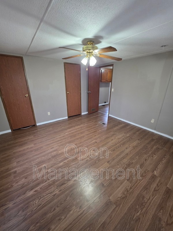 Photo - 16 English Village Park