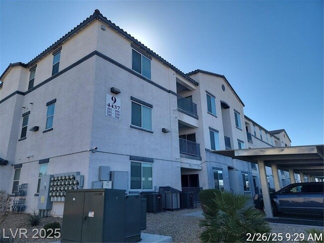 LOCATED JUST MINUTES FROM NELLIS AFB IN GU... - LOCATED JUST MINUTES FROM NELLIS AFB IN GU... Casa