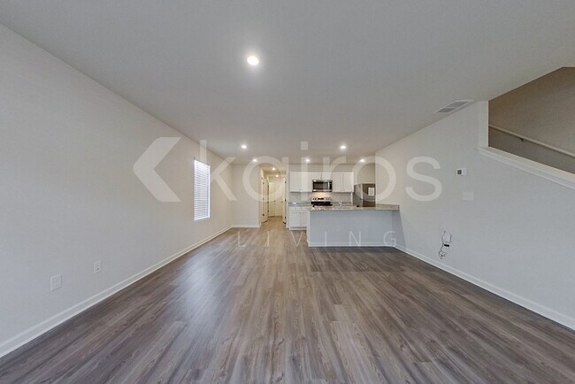 329 Ironwood Ct
