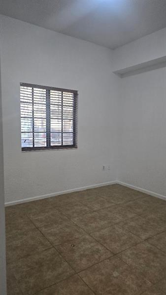 Building Photo - 2851 Riverside Dr Unit 107 Rental