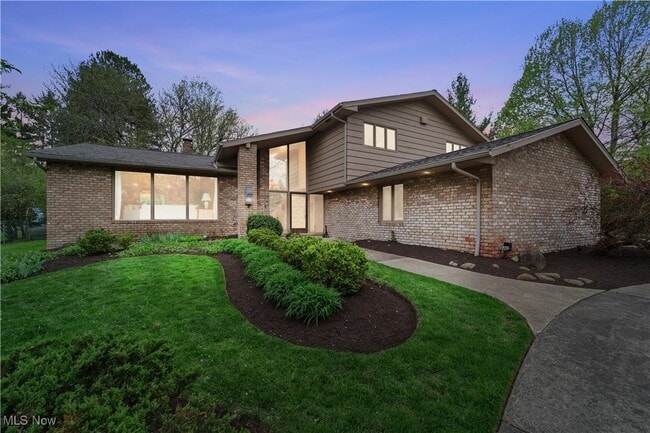 Photo - 26460 Hendon Rd House
