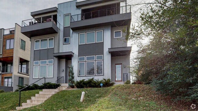 Building Photo - 1011 South St Rental