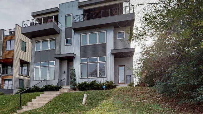 Building Photo - 1011 South St Rental