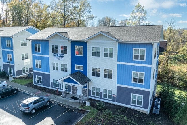 Building Photo - 41 Mary Helen Pl