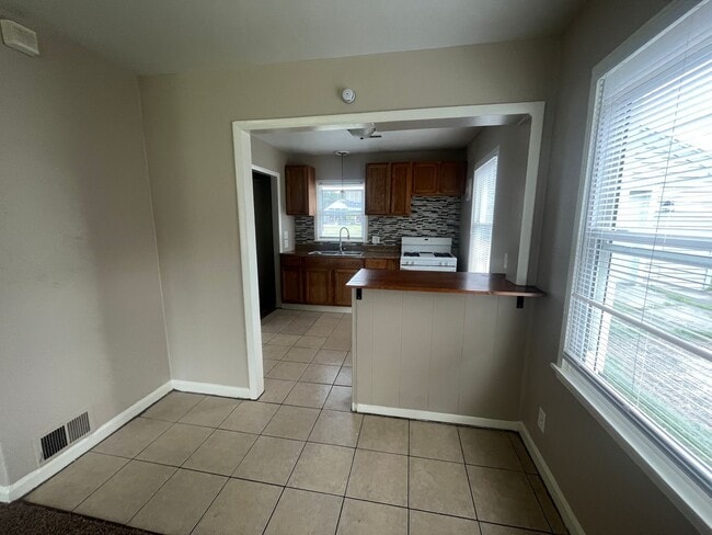 Photo - 4319 Standish Dr