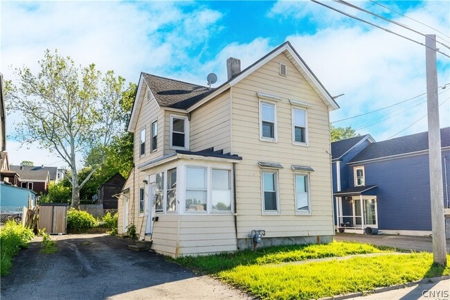 Building Photo - 1409 Erie St