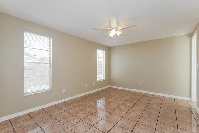 Building Photo - 542 Germaine Ln Rental