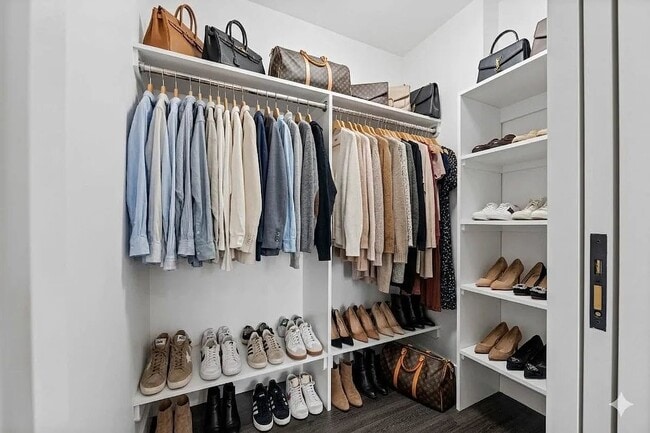 Photo - 250 E Houston St Unidad 7L