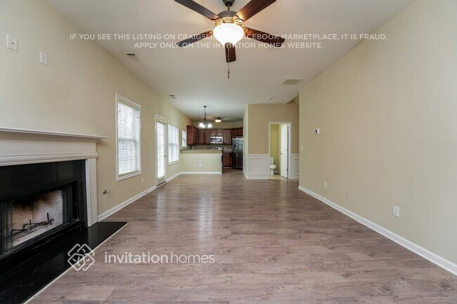 Photo - 2660 Freemont St