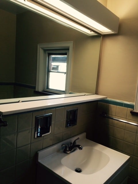 bath - 303 Culbertson Ave Unit 1