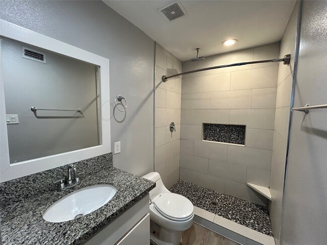 Photo - 2807 Beauchamp St Unidad 17