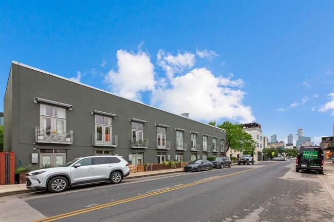 Photo - 1305 E 6th St Unit 13