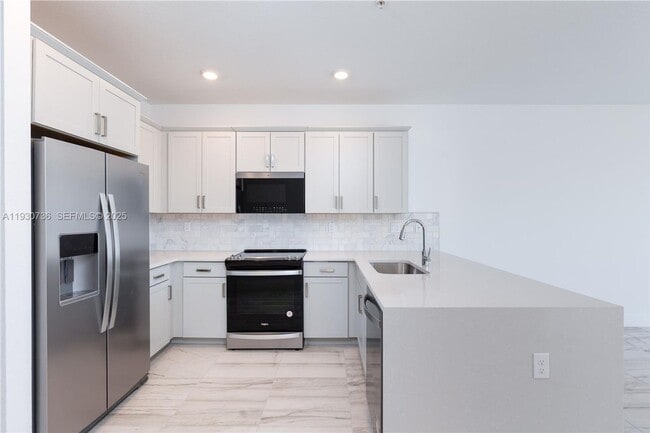 Building Photo - 17174 SW 2nd St