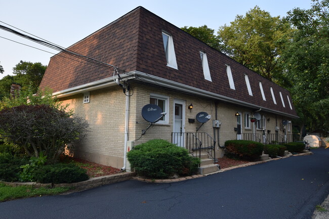 Photo - 321 S Jefferson St Unit 0