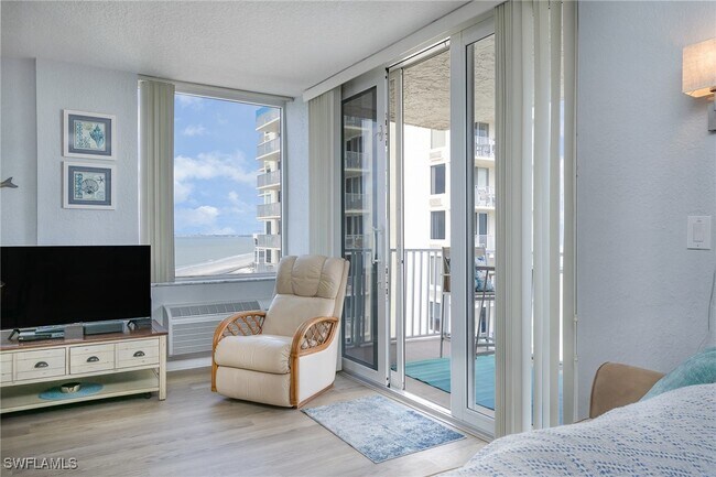 Photo - 7330 Estero Blvd Unidad 906