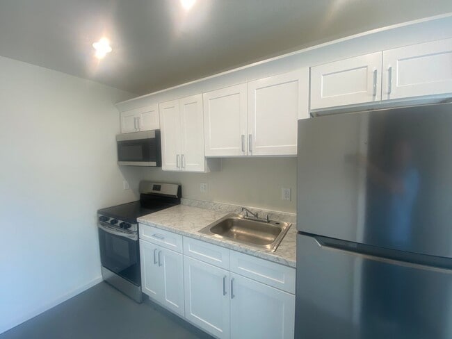 Photo - Remodeled 2bed/1bath near Industrial Park!