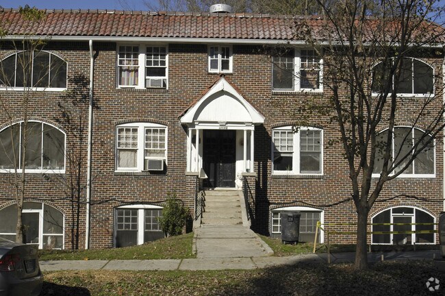 Photo - The Virginian