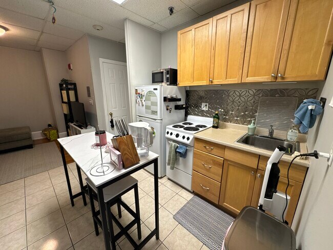 Photo - 875 Beacon St Unit 43