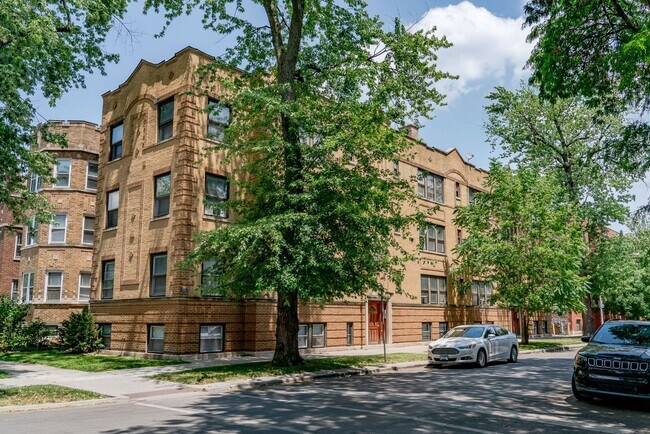 Building Photo - Lincoln Square / Ravenswood - 2 Bed / 1 Ba... Unit 2622-G Rental