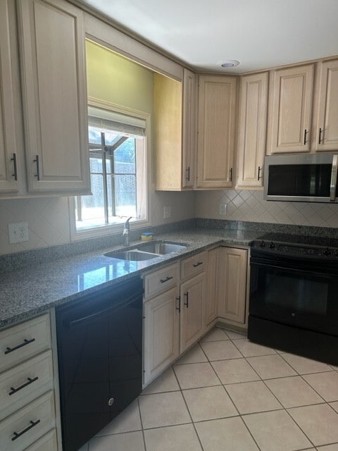 101 Whippoorwill Dr