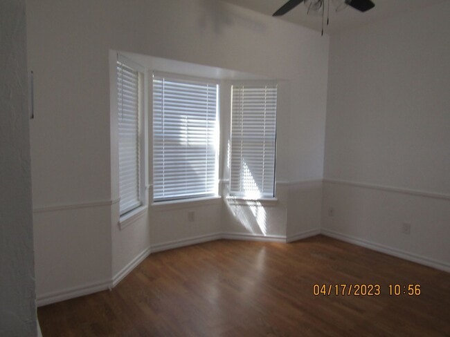 Photo - Park Ridge Area! Dog Friendly with Owner Approval! No Cats!