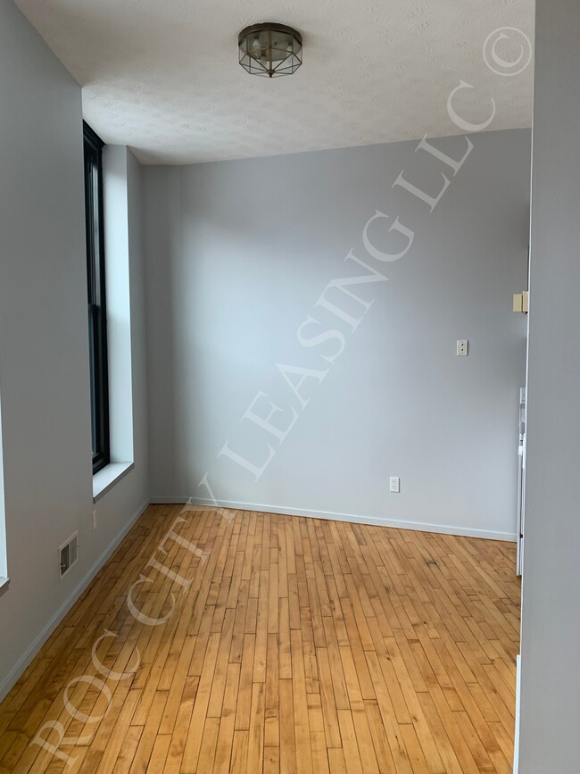 Photo - 214-216-216 Andrews St Unit B Series