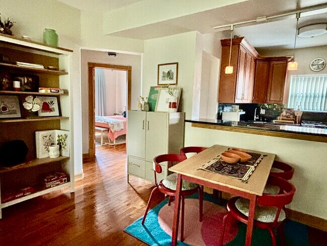 Photo - 4411 N Sacramento Ave