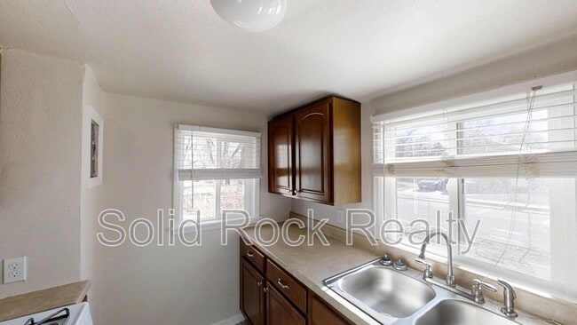 Photo - 2436 E Monument St