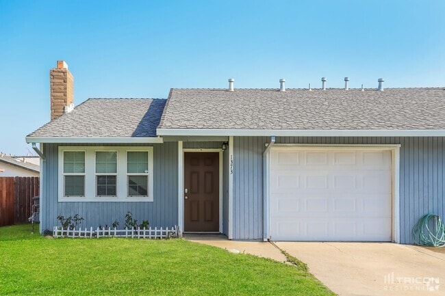 Building Photo - 1373 Hobart Dr Rental
