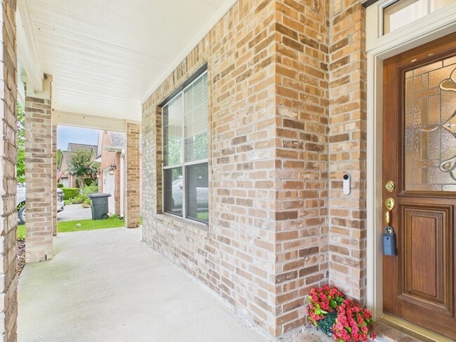 4702 Rolling View Ct