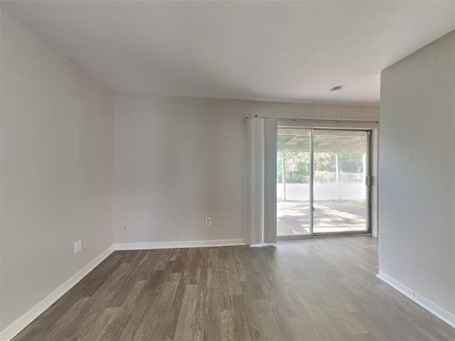 Photo - 116 Yorkshire Dr