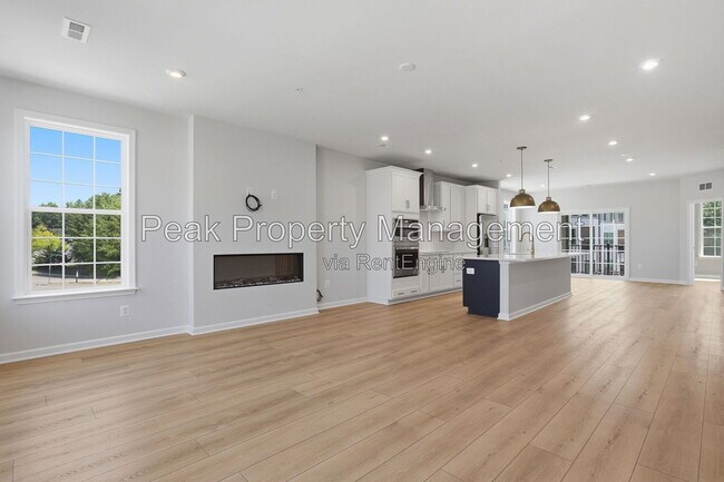 Photo - 227 Brattice Dr