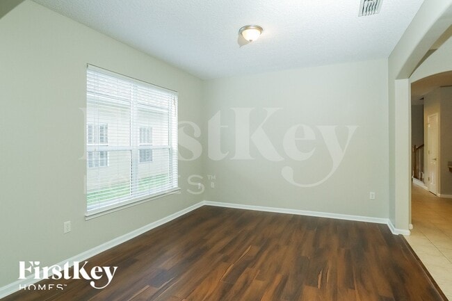 Photo - 723 Candlebark Dr