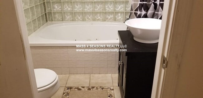 8 Sewall St Unit 2B