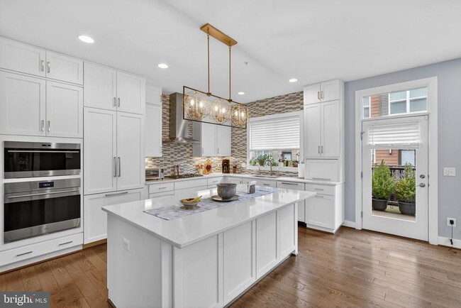 Photo - 3248 Royal Fern Pl