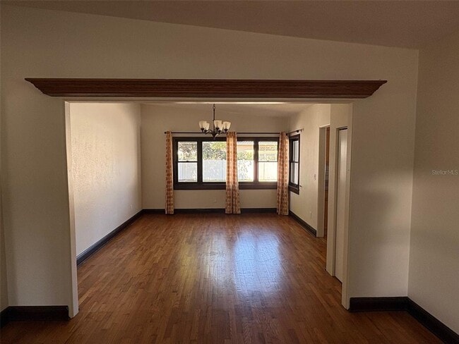 Photo - 1137 Oaks Blvd