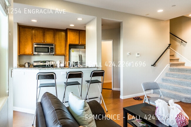 Photo - 1254 Engracia Ave