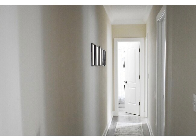 Photo - 3819 1/2 N Greenview Ave Unit 1E