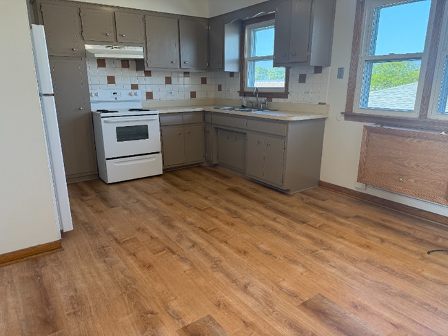 Photo - 5839 W 63rd St Apartment Unit 3-N