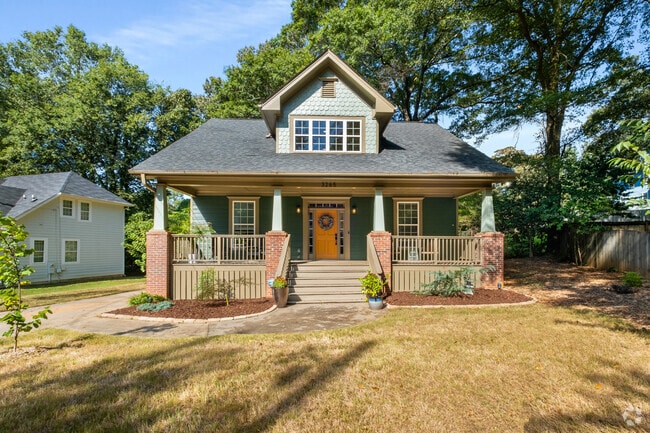 Building Photo - 3265 College St Rental